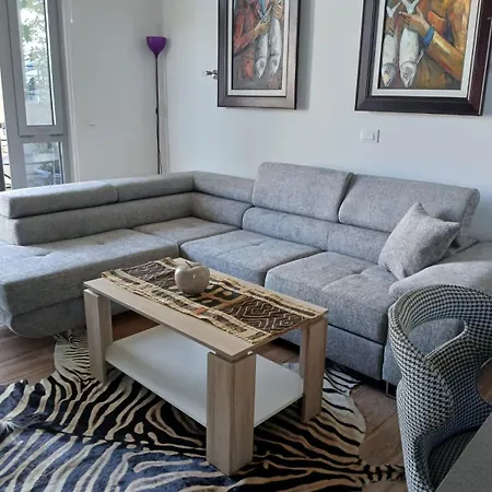 Africa Apartment *